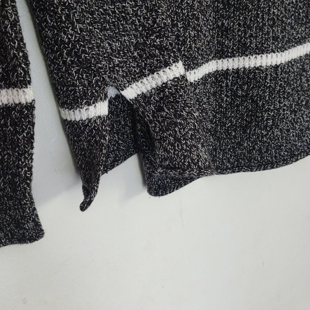Hollister Black/ White striped knit sweater sz S - Picture 6 of 9